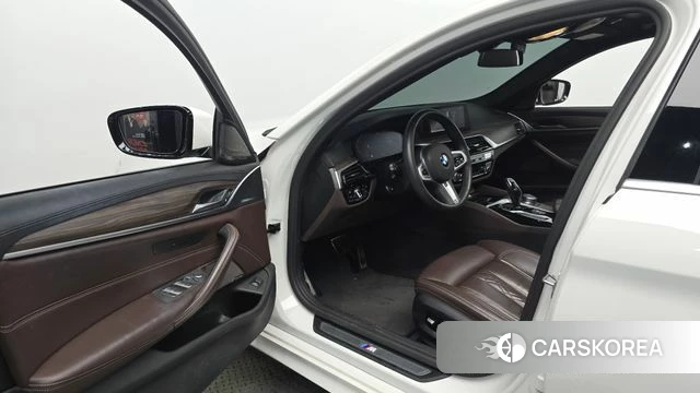 BMW 5 Series (G30) id 4614775 из Кореи 34