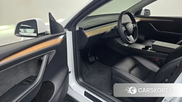 Tesla Model Y id 3770171 из Кореи 20