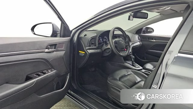 Hyundai Avante AD id 3966425 из Кореи 20