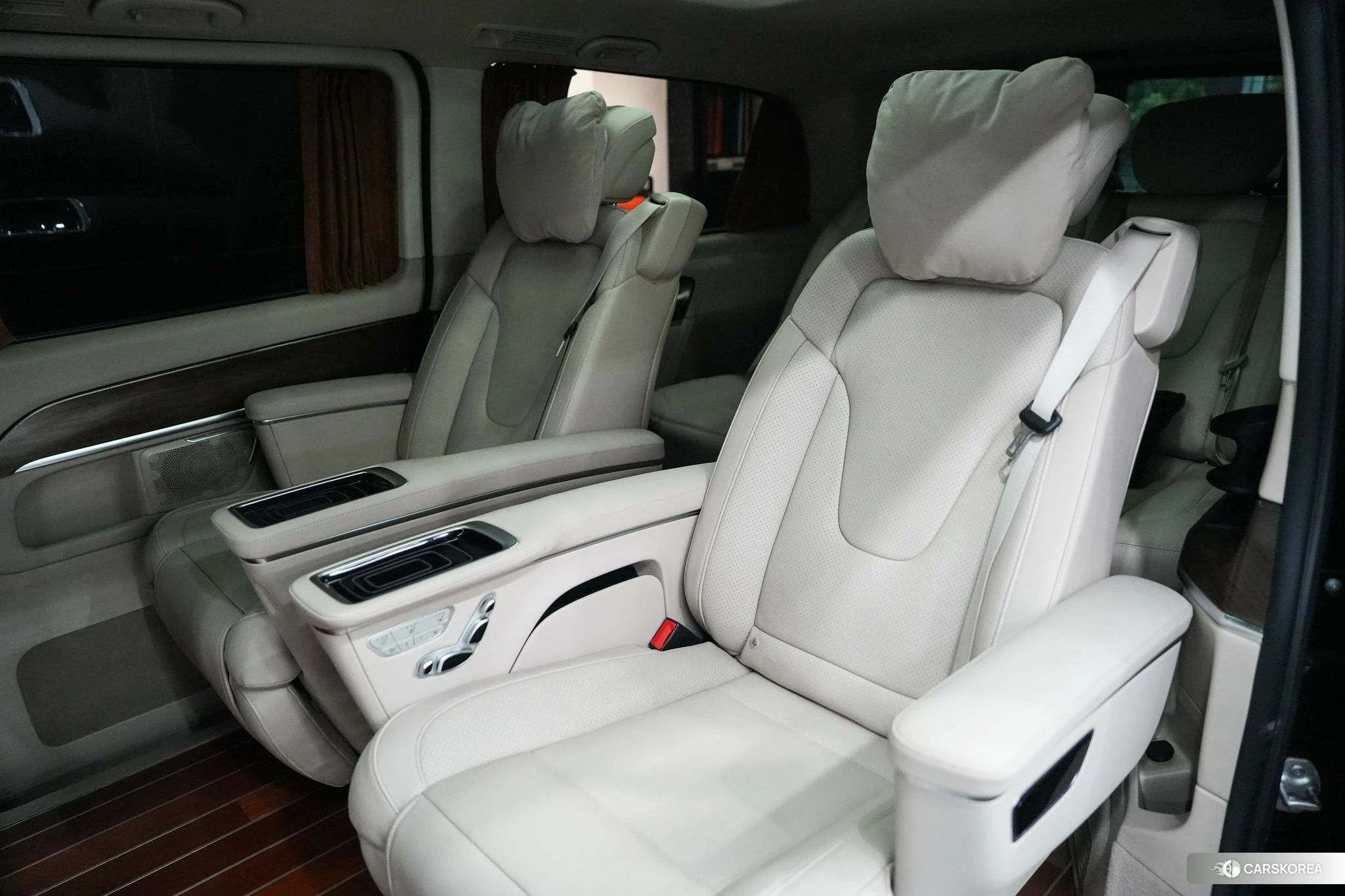 Mercedes-Benz V-class id 4487553 из Китая 30
