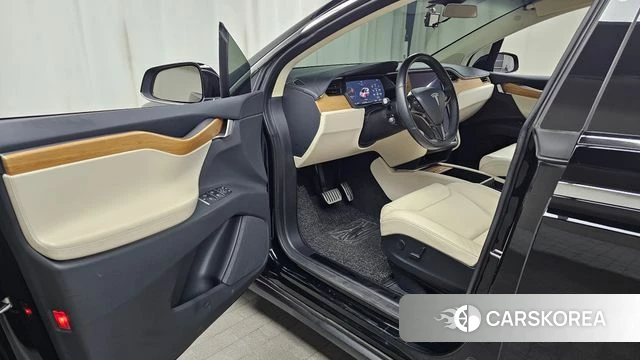 Tesla Model X id 4465187 из Кореи 20