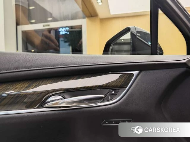 Cadillac XT5 id 4220685 из Китая 36