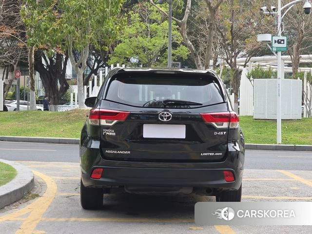 Toyota Highlander id 3890767 из Китая 15