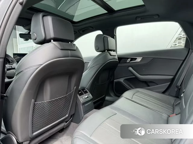 Audi A4L id 4271885 из Китая 10
