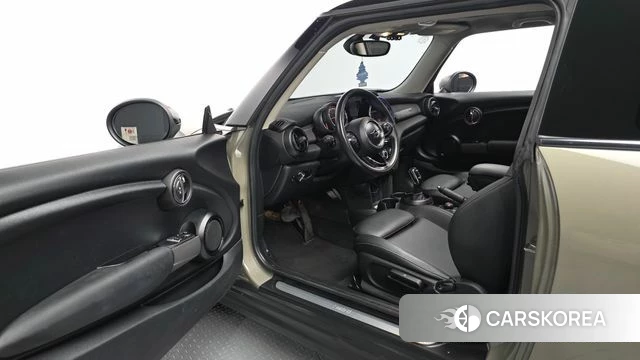 Mini Cooper D id 4632959 из Кореи 31
