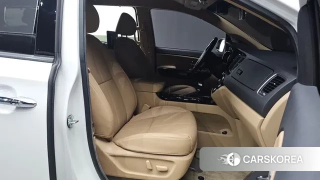 Kia The New Carnival id 3656258 из Кореи 20