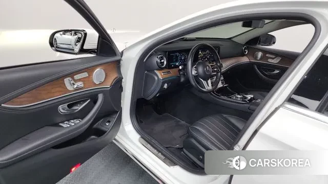 Mercedes-Benz E-Class W213 id 3703025 из Кореи 20