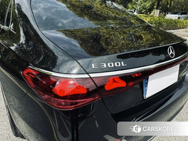 Mercedes-Benz E-class id 3919468 из Китая 28