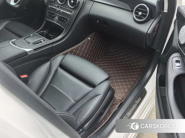 Mercedes-Benz Class C id 4256617 из Китая 12