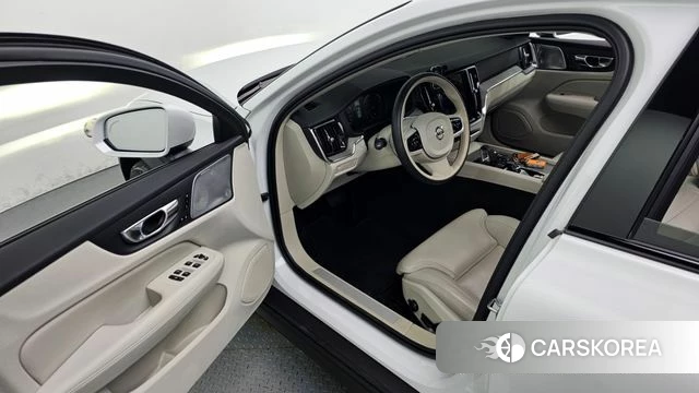 Volvo V60 Cross-Country 2nd Generation id 4507153 из Кореи 32