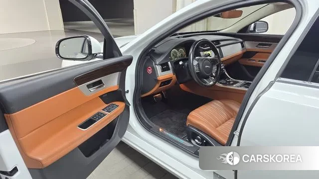 Jaguar XF (X260) id 3090615 из Кореи 20