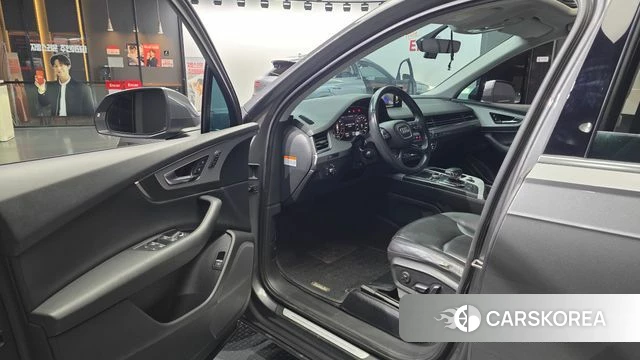 Audi Q7 (4M) id 4350993 из Кореи 32