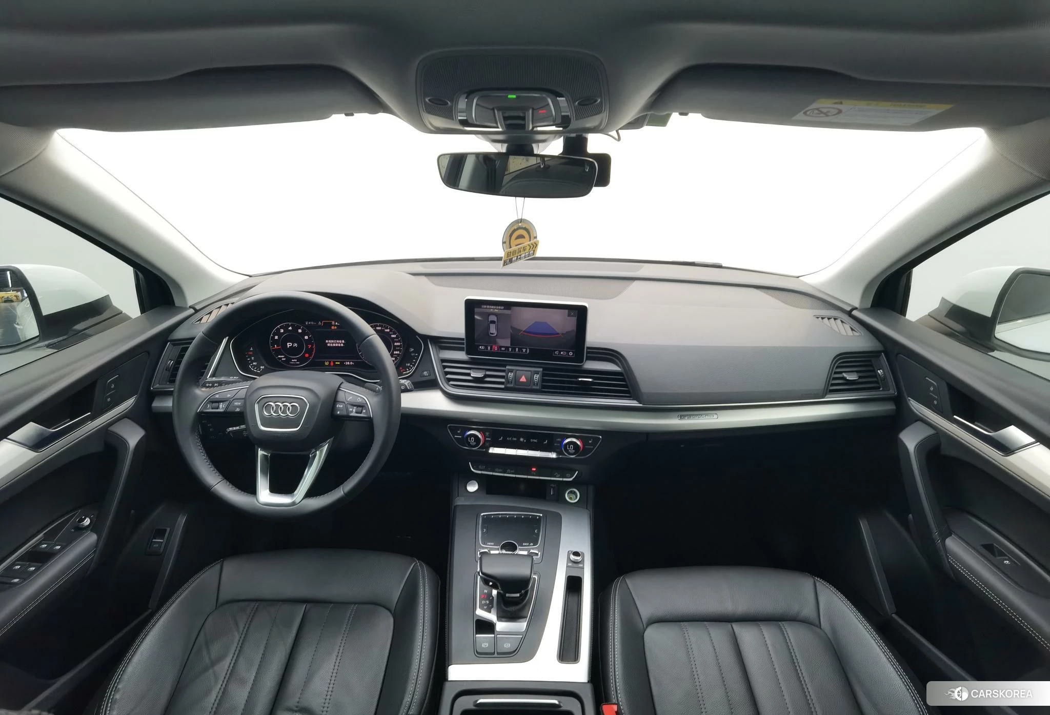 Audi Q5L id 4513967 из Китая 20