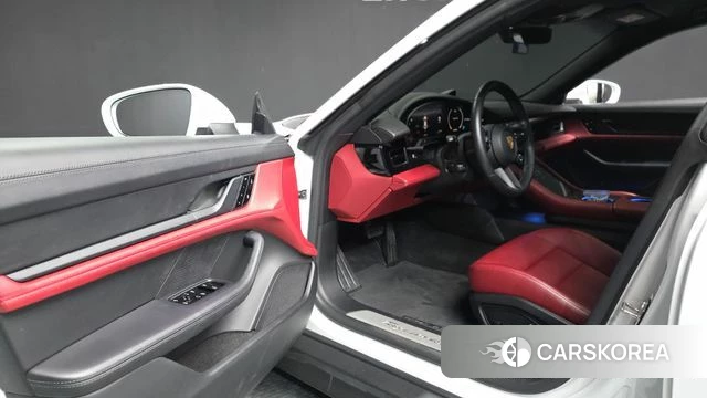 Porsche Taycan id 4202984 из Кореи 20