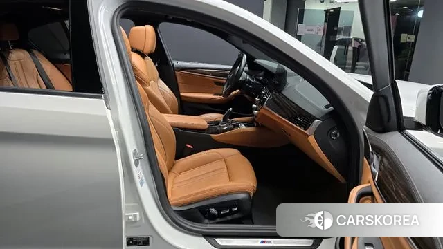 BMW 5 Series (G30) id 3070997 из Кореи 20