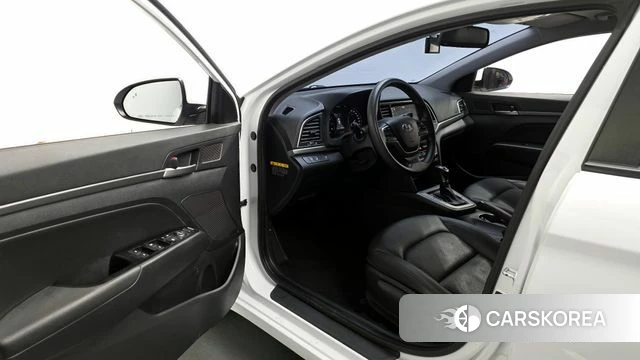 Hyundai Avante AD id 3796248 из Кореи 20