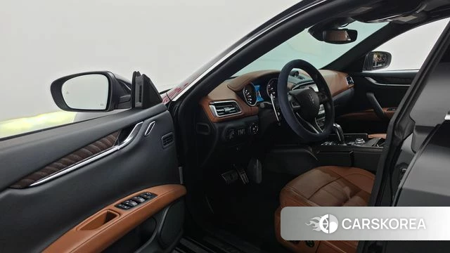 Maserati Ghibli id 4849679 из Кореи 20