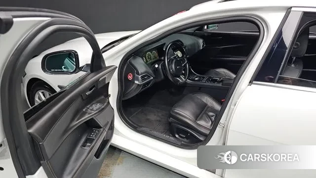 Jaguar XE id 3723698 из Кореи 20