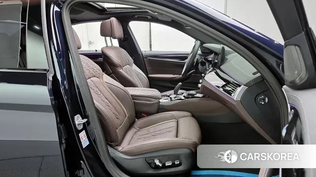 BMW 5 Series (G30) id 3042681 из Кореи 20