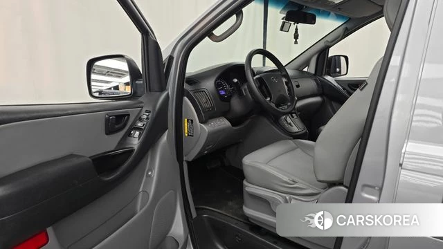Hyundai The New Grand Starex id 4907837 из Кореи 30