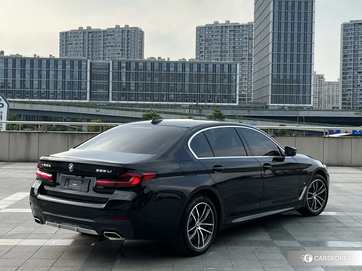 BMW 5 series id 4426639 из Китая 21