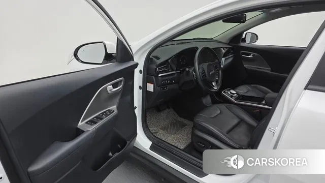 Kia Niro Plus id 3586376 из Кореи 20