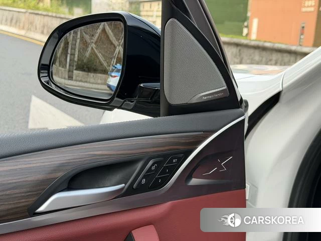 BMW X3 id 4335763 из Китая 19