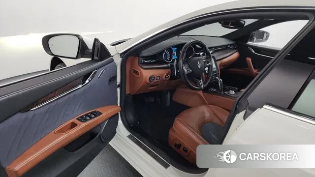 Maserati Quattroporte id 3530244 из Кореи 20