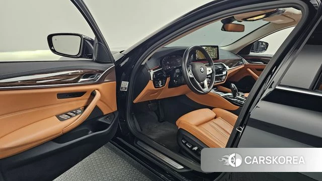 BMW 5 Series (G30) id 3953491 из Кореи 20