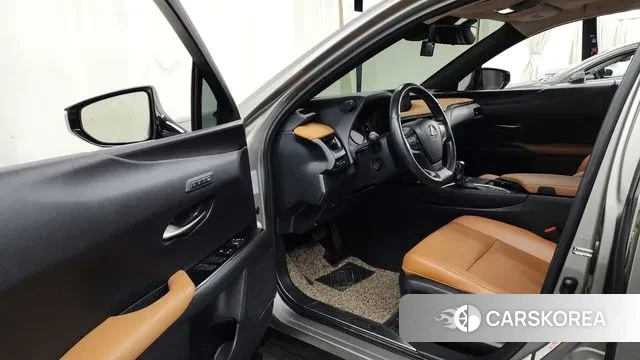 Lexus UX250h id 3439754 из Кореи 20