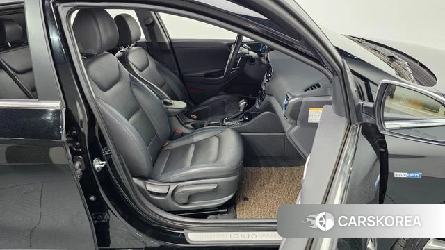 Hyundai Ionic Hybrid id 4225863 из Кореи 32