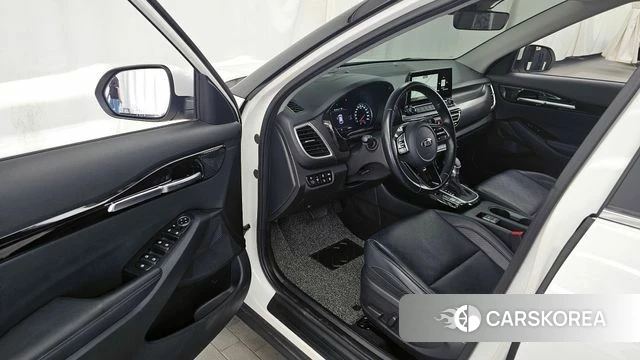 Kia Seltos id 4389881 из Кореи 20
