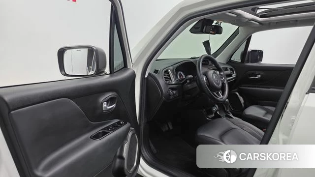 Jeep Renegade id 4187104 из Кореи 30