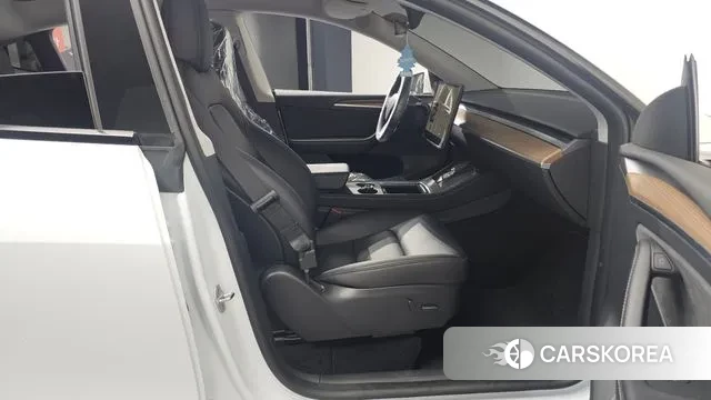 Tesla Model Y id 3679609 из Кореи 20