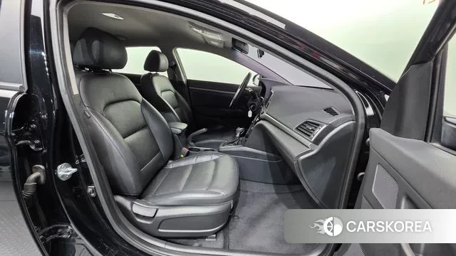 Hyundai Avante AD id 2961869 из Кореи 20