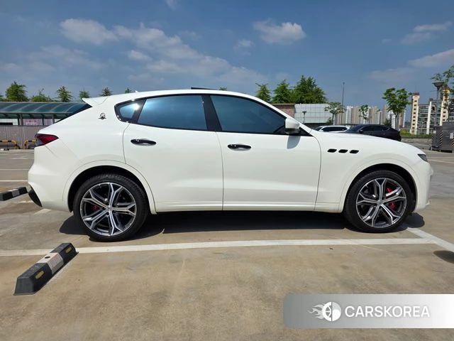 Maserati Levante id 4317740 из Кореи 18