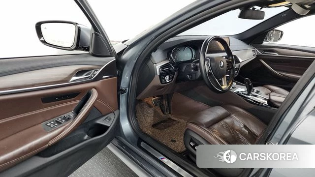 BMW 5 Series (G30) id 3917496 из Кореи 20