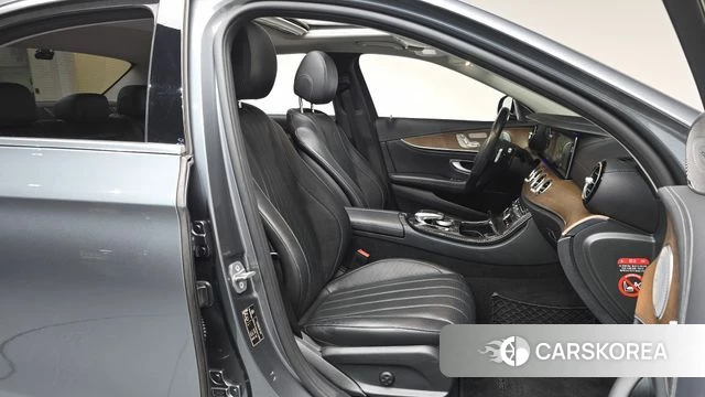Mercedes-Benz E-Class W213 id 4311113 из Кореи 34