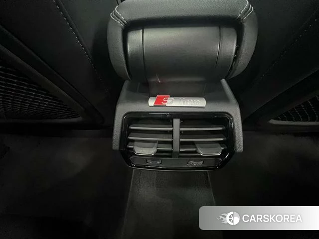 Audi Q3 Sportback id 4265907 из Китая 23