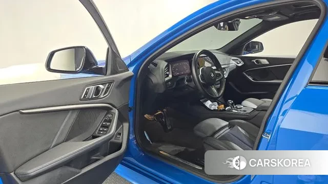 BMW 1 Series (F40) id 3690190 из Кореи 20