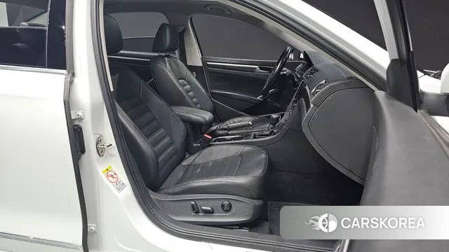 Volkswagen The New Passat id 3193555 из Кореи 20