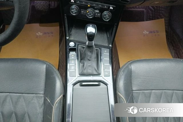 Volkswagen Passat id 3784688 из Китая 17