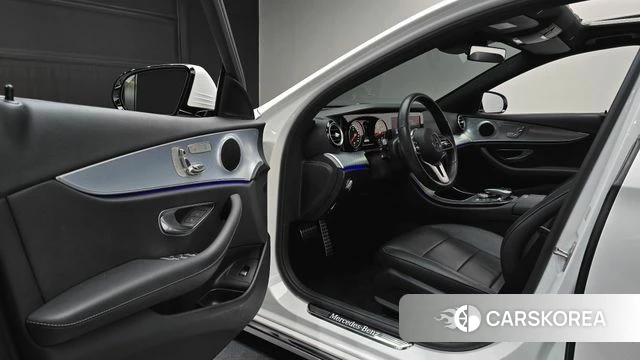 Mercedes-Benz E-Class W213 id 4416705 из Кореи 32