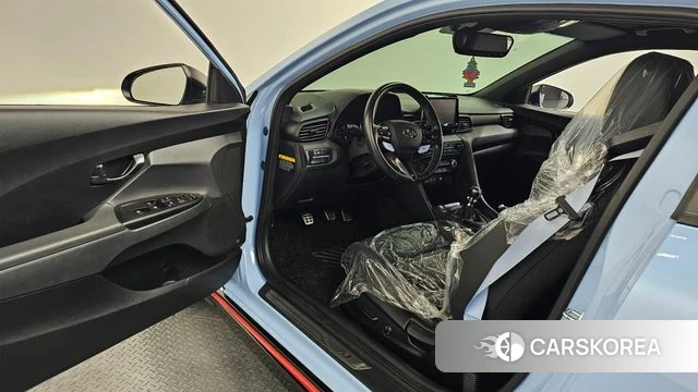 Hyundai Veloster (JS) id 4384330 из Кореи 32