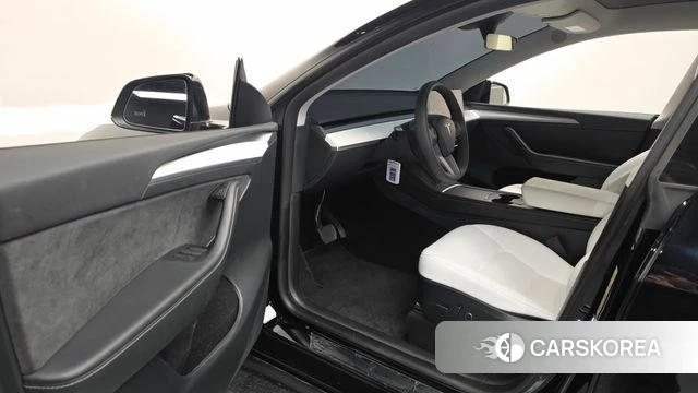 Tesla Model Y id 4505639 из Кореи 32