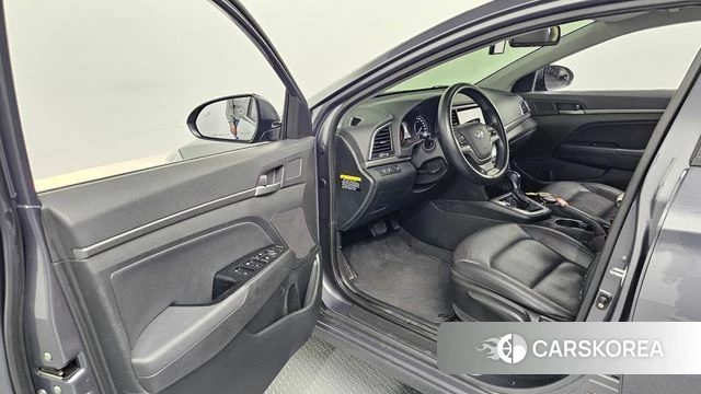 Hyundai Avante AD id 3925193 из Кореи 20