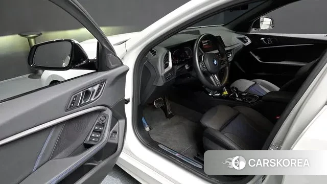 BMW 1 Series (F40) id 3173804 из Кореи 20