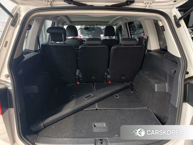 Volkswagen Touran L id 4208439 из Китая 16