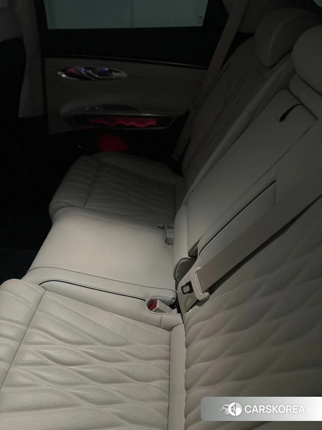 Genesis GV70 id 3904364 из Кореи 13