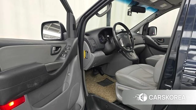 Hyundai The New Grand Starex id 4872717 из Кореи 32